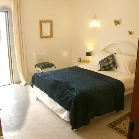 Ocean View End Town House 2 Bed Shared Pool Carvoeiro (Lagoa)