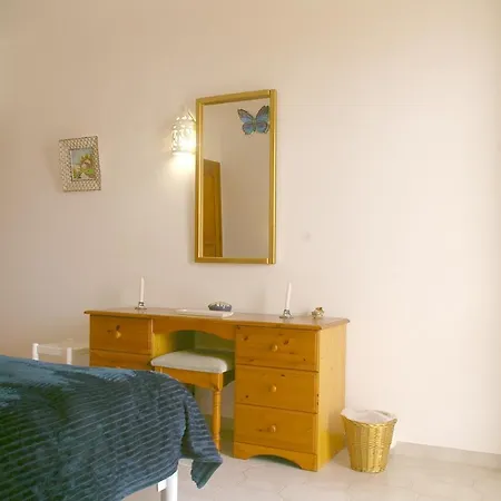 Ocean View End Town House 2 Bed Shared Pool
