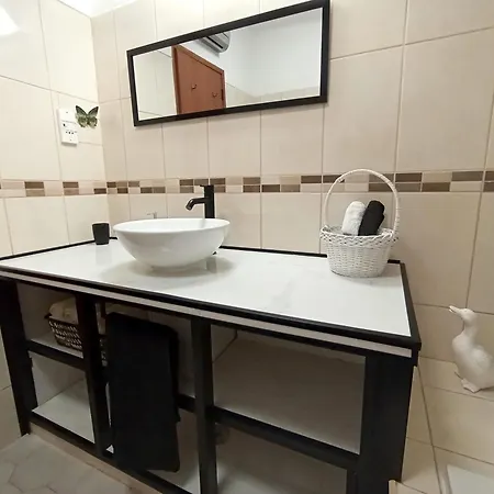 Ocean View End Town House 2 Bed Shared Pool Carvoeiro (Lagoa)