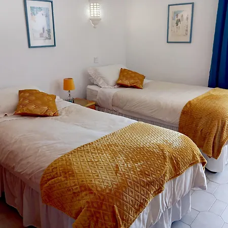 Ocean View End Town House 2 Bed Shared Pool 호텔 카르보에이루